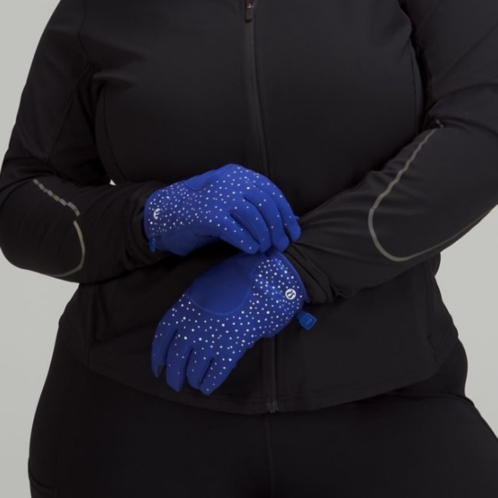 Lululemon Women’s Run For It All Reflective Gloves - Picture 2 of 12
